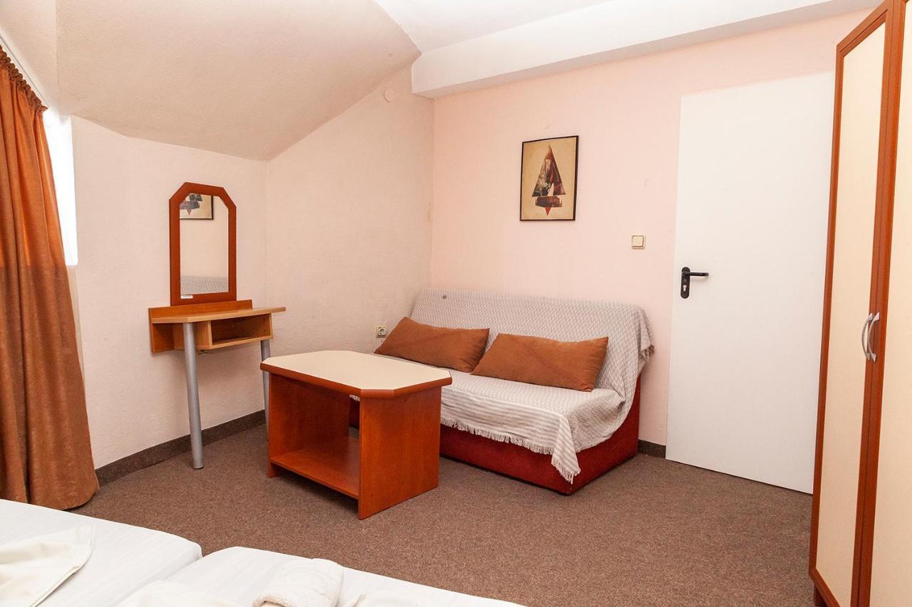 Ravda Bay Guest House Esterno foto