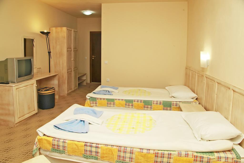 Ravda Bay Guest House Esterno foto