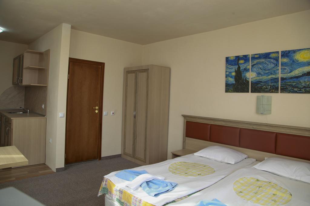 Ravda Bay Guest House Esterno foto