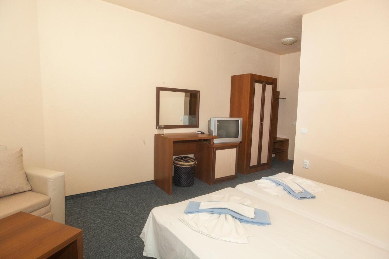 Ravda Bay Guest House Esterno foto
